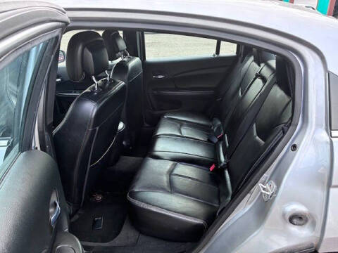 2013 Chrysler 200 Limited