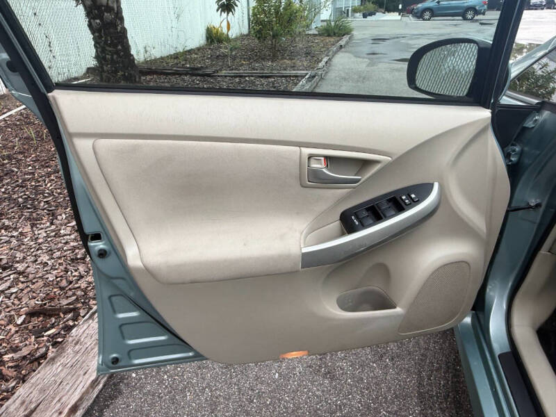 2015 Toyota Prius Two