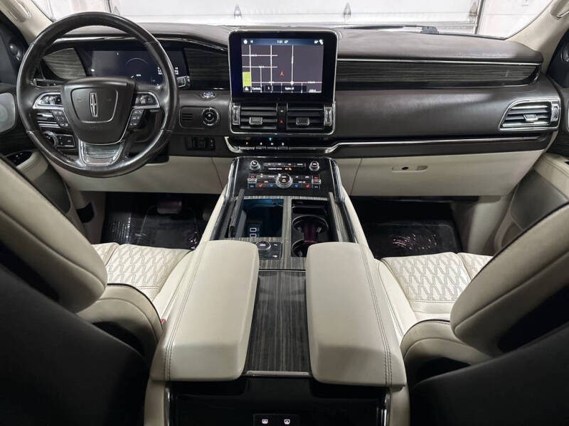 2019 Lincoln Navigator L Black Label