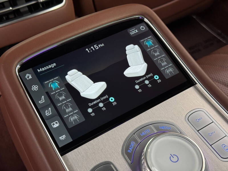 2024 Genesis G90 3.5T e-Supercharger