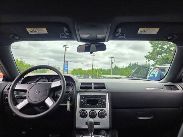 2010 Dodge Challenger SE