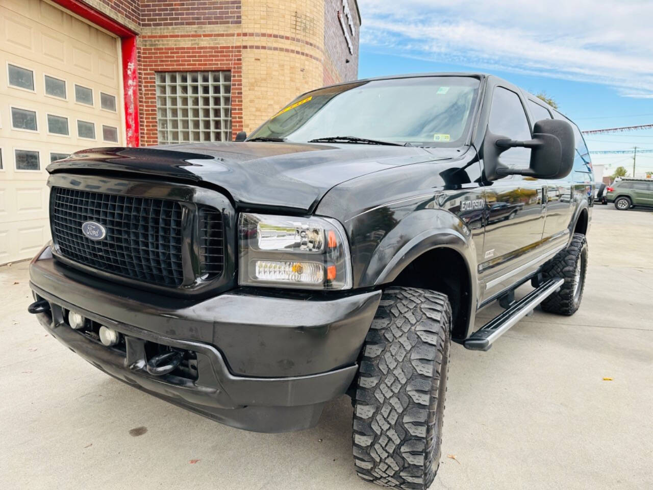 2004 Ford Excursion for sale at American Dream Motors in Winchester, VA