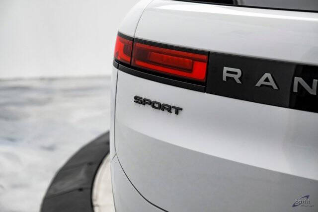 2024 Land Rover Range Rover Sport P360 SE