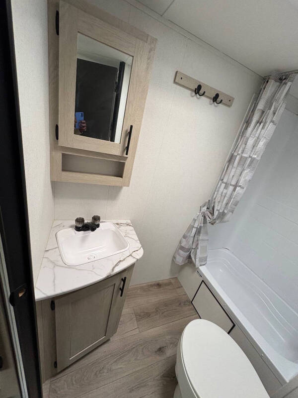 2025 Shasta RV 526db