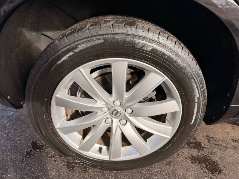 2018 Volvo XC90 T6 Momentum