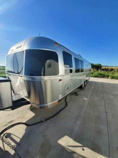 Airstream Flying Cloud Image