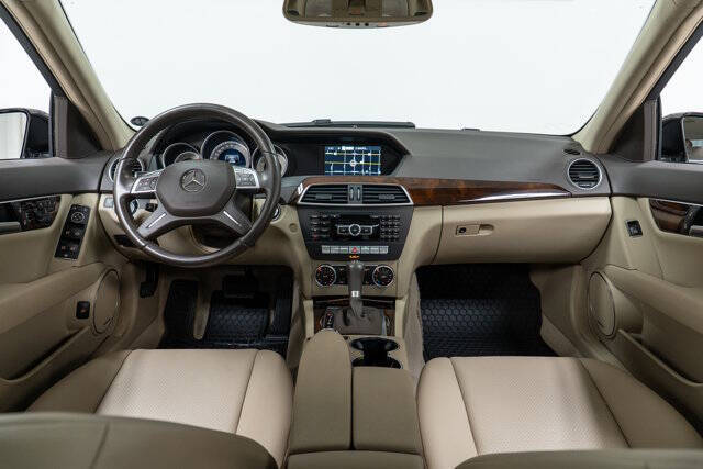 2014 Mercedes-Benz C-Class C 300 Luxury 4MATIC