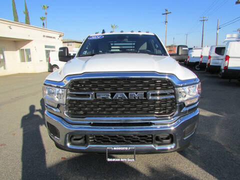 2024 RAM 3500 SLT