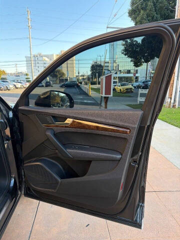 2018 Audi Q5 2.0T quattro Premium Plus