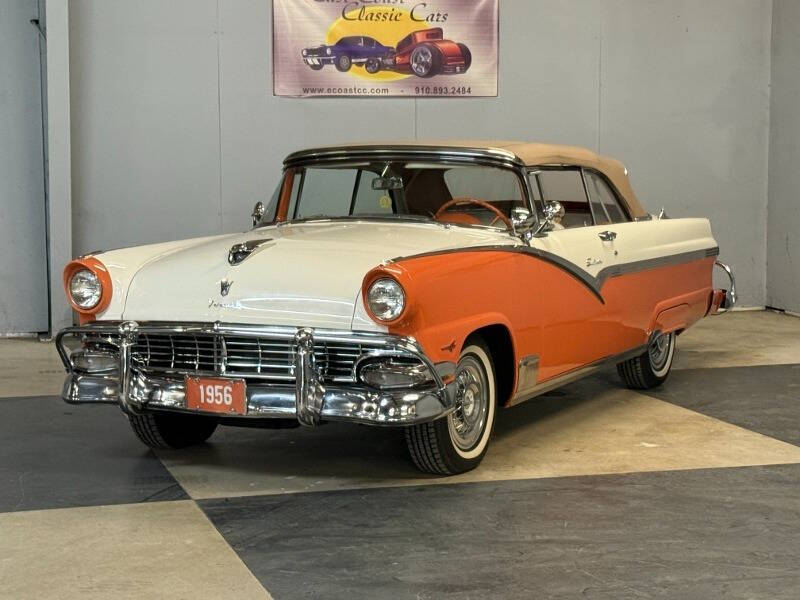 1956 Ford Sunliner
