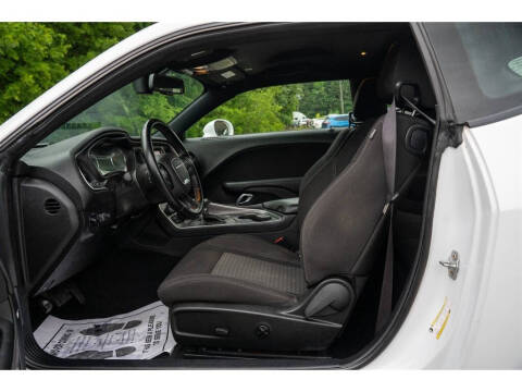 2021 Dodge Challenger SXT