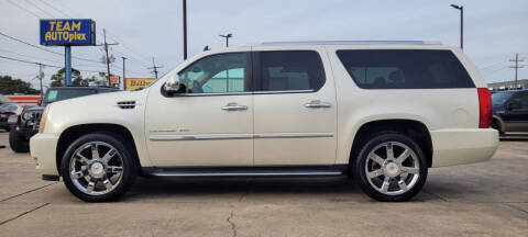 2011 Cadillac Escalade ESV Luxury