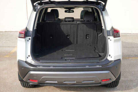 2022 Nissan Rogue SL