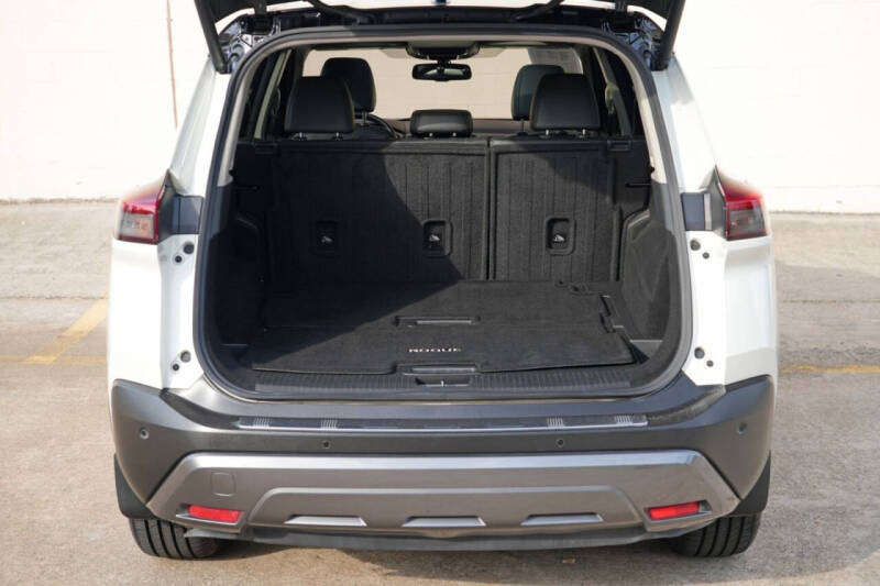 2022 Nissan Rogue SL