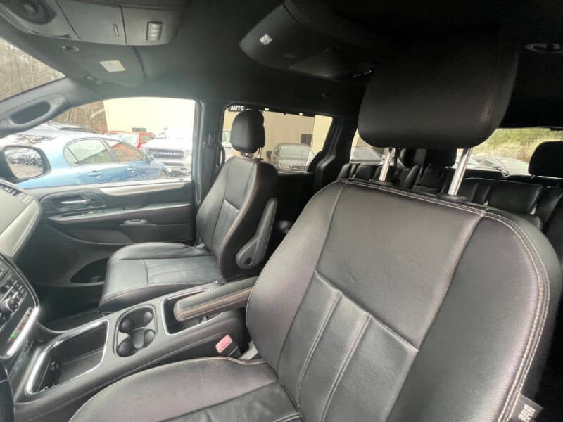 2014 Dodge Grand Caravan R/T