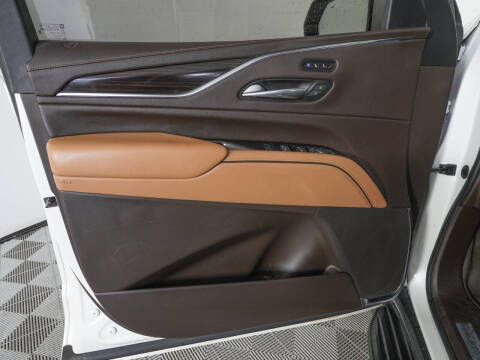 2022 Cadillac Escalade ESV Premium Luxury