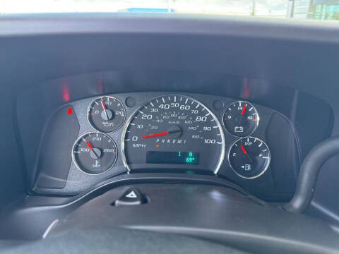 2025 Chevrolet Express 2500