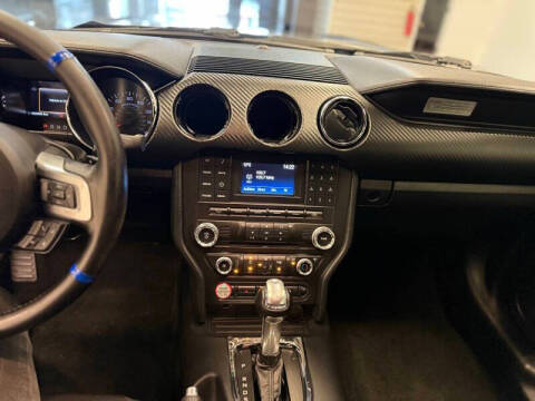 2017 Ford Mustang V6