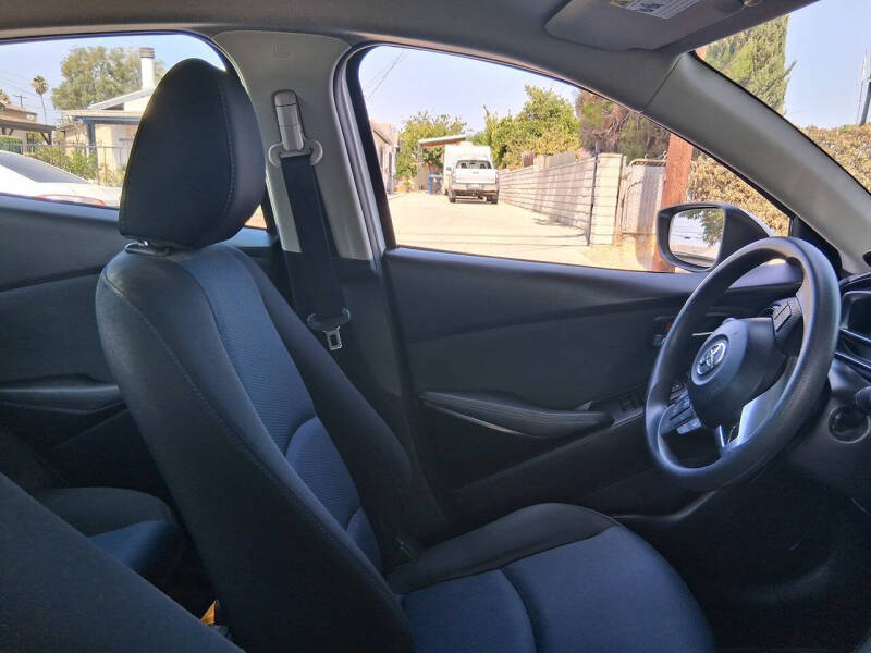 2017 Toyota Yaris iA