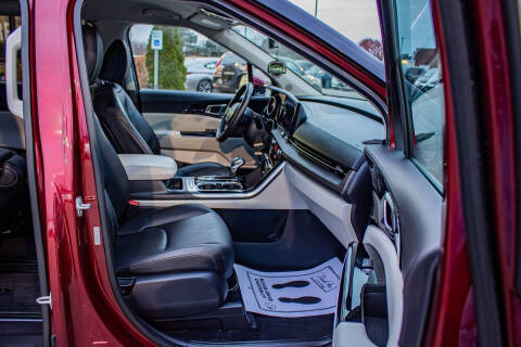 2023 Kia Carnival EX