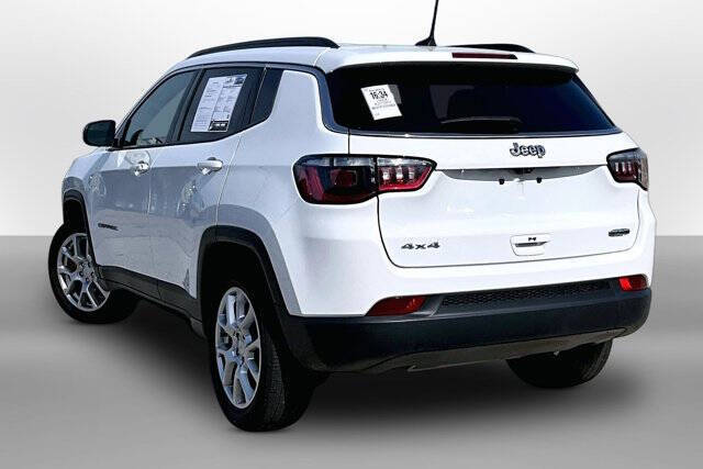 2023 Jeep Compass Latitude Lux