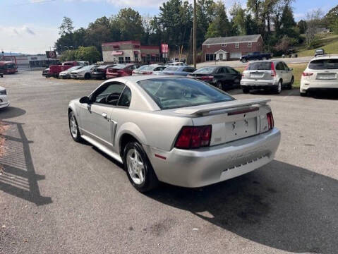 2003 Ford Mustang