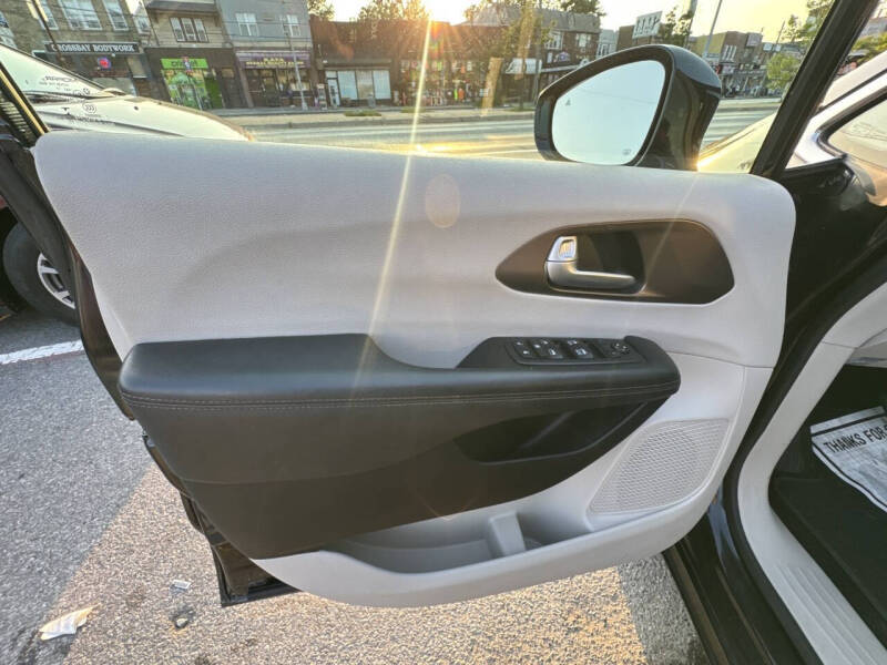 2018 Chrysler Pacifica Touring L