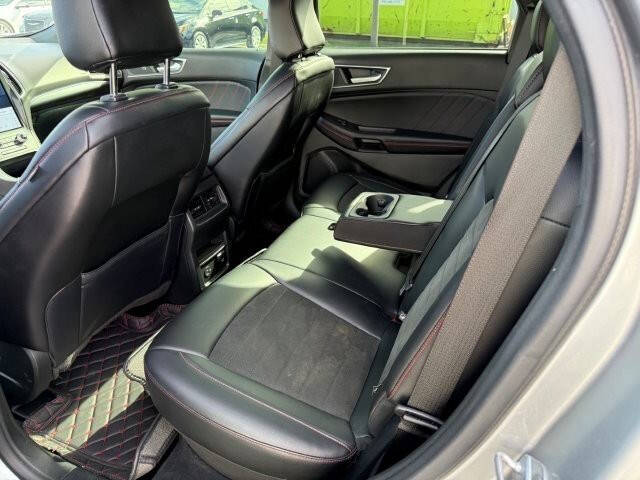 2022 Ford Edge ST-Line