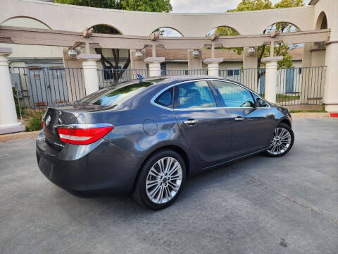 2012 Buick Verano Leather Group