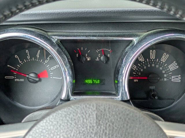 2007 Ford Mustang V6 Deluxe