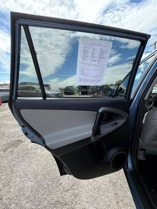 2011 Toyota RAV4 Limited