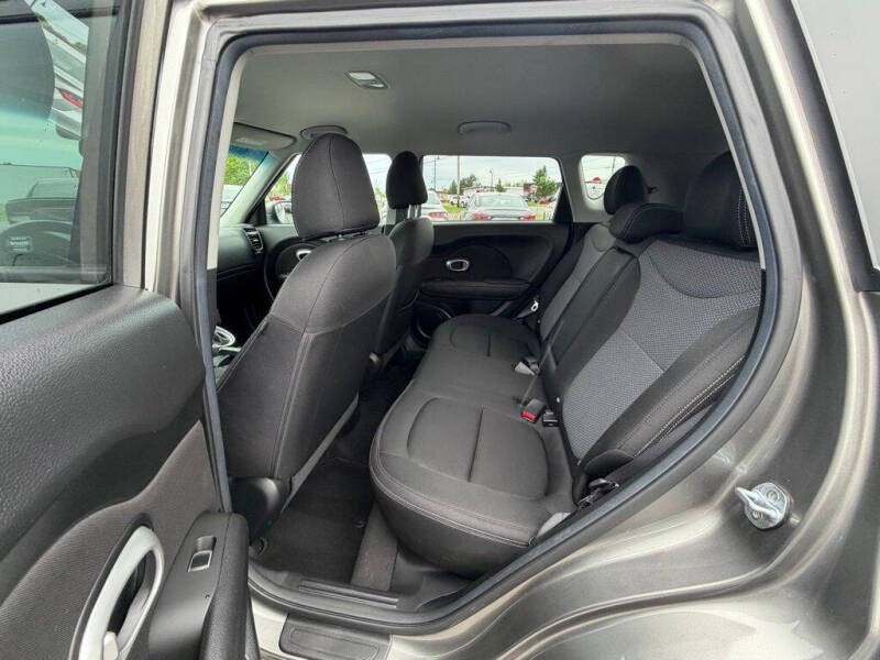 2017 Kia Soul +