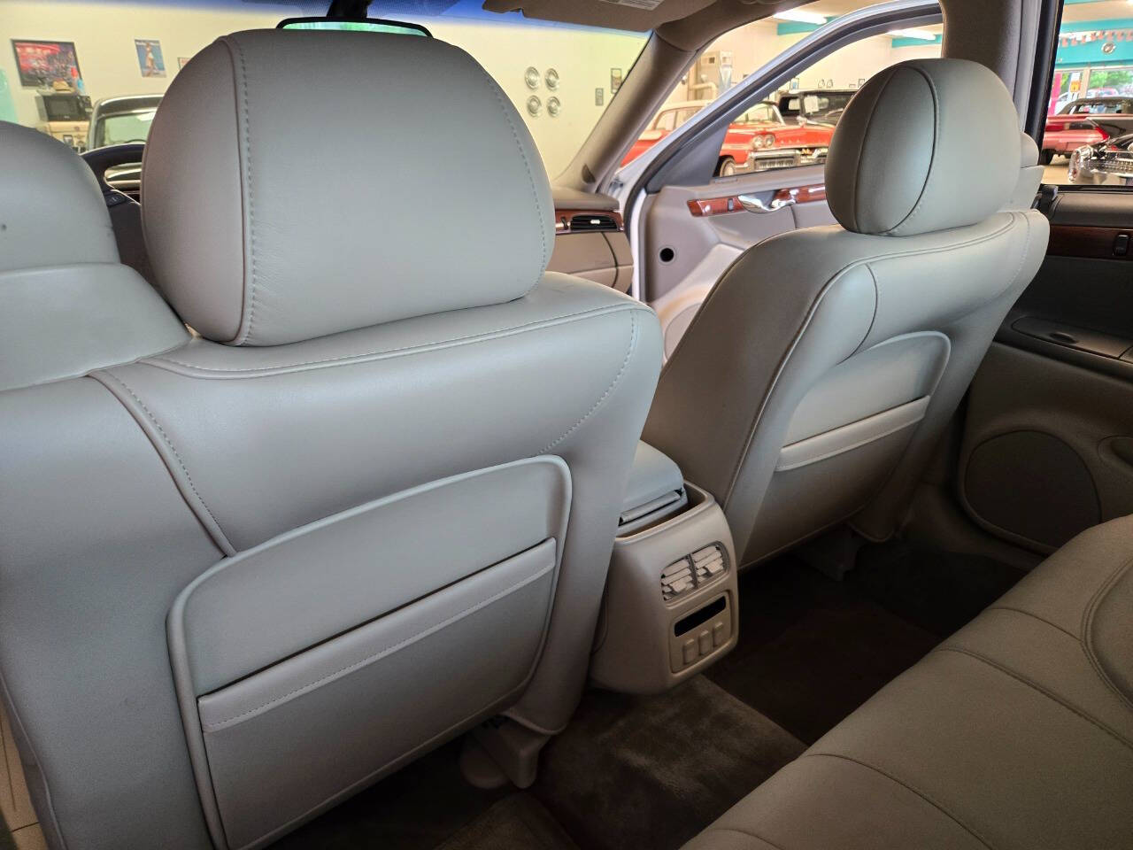 2002 Cadillac DeVille 82