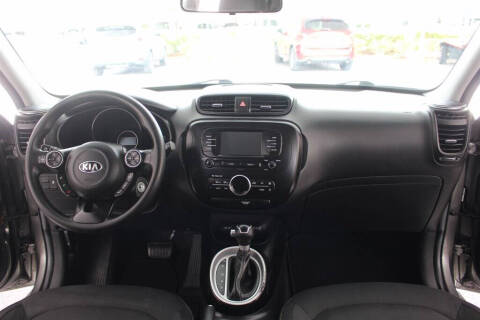 2017 Kia Soul +