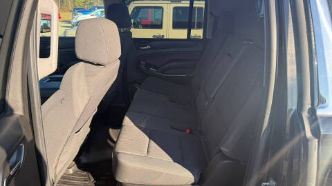 2017 Chevrolet Suburban LS