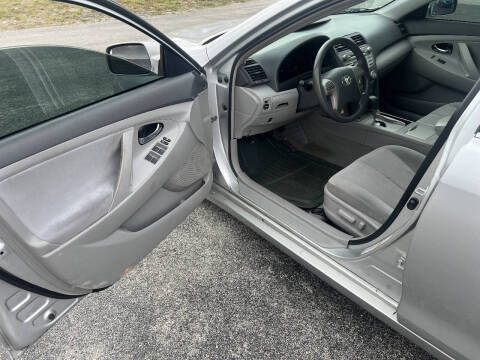 2011 Toyota Camry LE