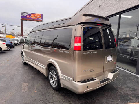 2016 GMC Savana 2500