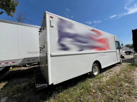2005 Freightliner MT45 Chassis