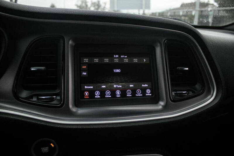 2019 Dodge Challenger SXT