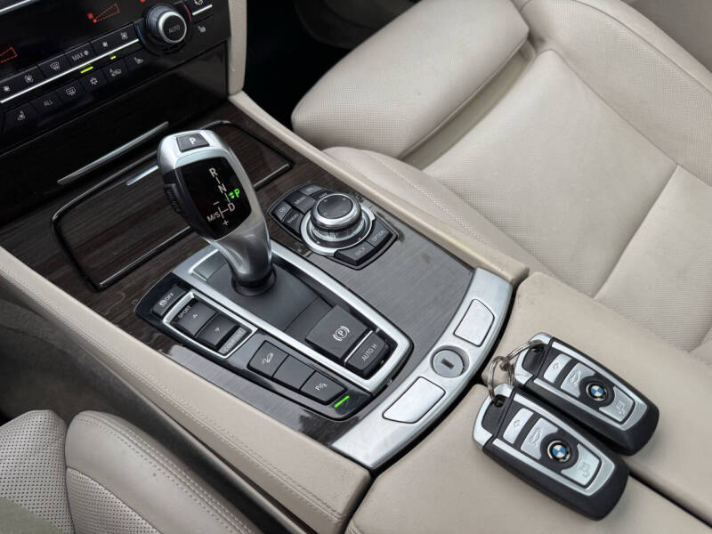 2012 BMW 7 Series 750Li xDrive
