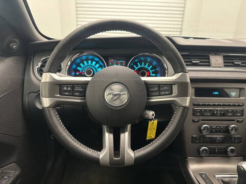 2013 Ford Mustang V6