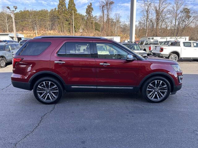 2017 Ford Explorer Platinum