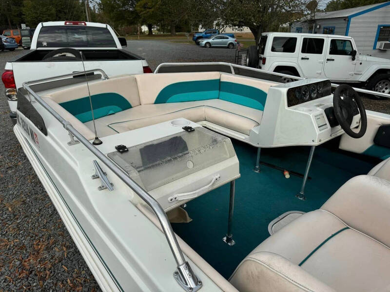 1997 Hurricane SunDeck Sport 185 OB