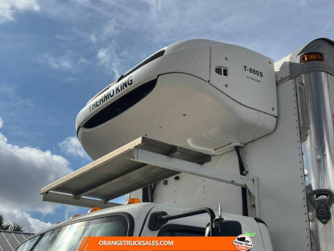 2019 Freightliner M2 106