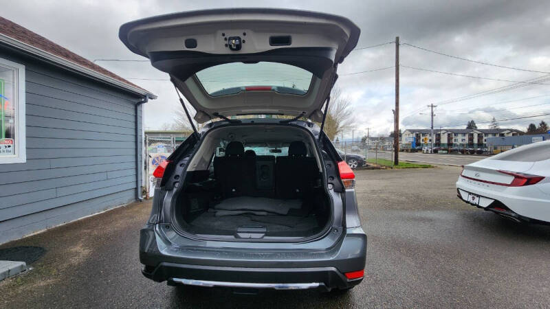 2017 Nissan Rogue SV