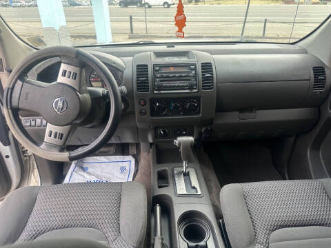 2005 Nissan Frontier LE