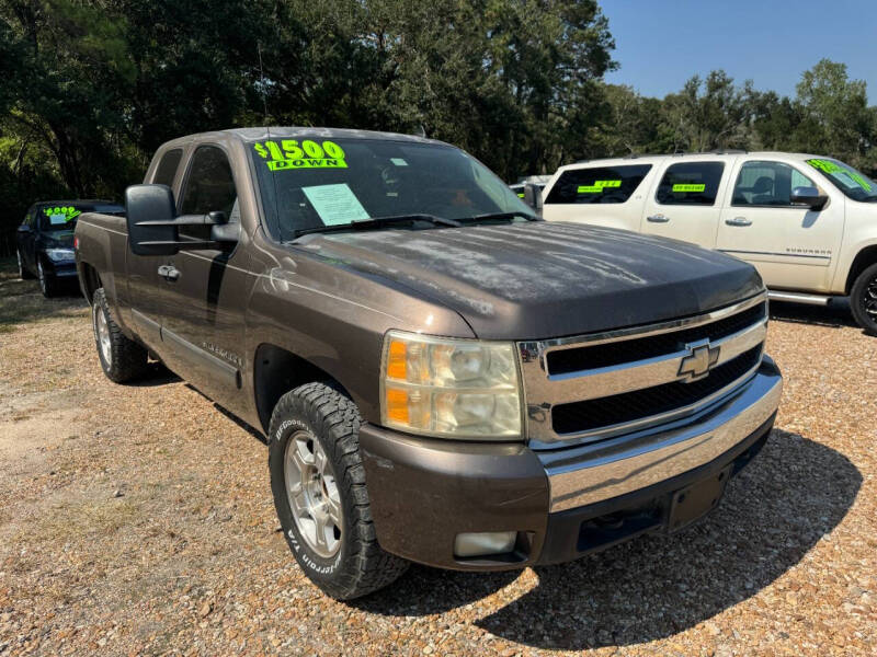 2007 Chevrolet Silverado 1500 for sale at DION'S TRUCKS & CARS LLC in Alvin TX