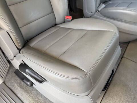 2012 Volkswagen Routan