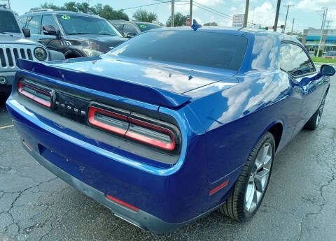 2020 Dodge Challenger SXT