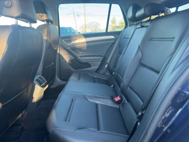 2017 Volkswagen Golf TSI Wolfsburg Edition